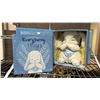 Image 2 : SHELF OF TICKLE & MAIN "EVERYBUNNY PRAYS" PLUSH RABBIT & BOOK SETS