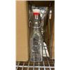 Image 2 : (4) BOXES OF JUVALE SWING TOP GLASS BOTTLES