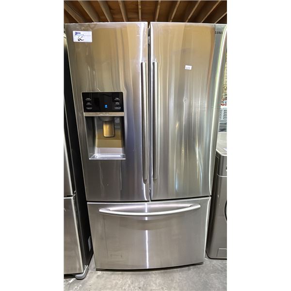 SAMSUNG 36" WIDE STAINLESS STEEL FRENCH DOOR FRIDGE WITH BOTTOM FREEZER DRAWER