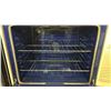 Image 3 : LG FLAT TOP ELECTRIC RANGE WITH CONVECTION OVEN