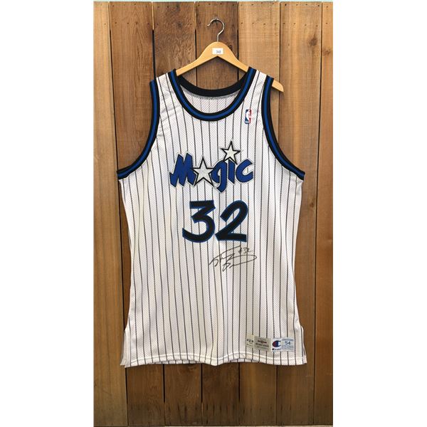 AUTOGRAPHED ORLANDO MAGIC SHAQUILLE O'NEAL JERSEY SIZE 54 BODY LENGTH +4