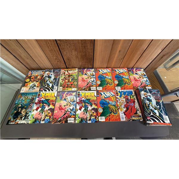 ASSORTED MARVEL X-MEN COMIC BOOKS
