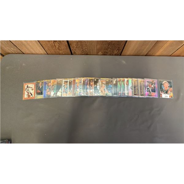 ASSORTED BASKETBALL CARDS