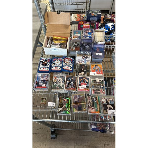 ASSORTED BASEBALL CARDS