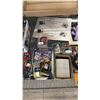 Image 4 : SHELF OF ASSORTED SPORTS CARDS & COLLECTIBLES