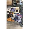 Image 5 : SHELF OF ASSORTED SPORTS CARDS & COLLECTIBLES
