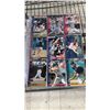 Image 3 : SLEEVES OF ASSORTED BASEBALL CARDS