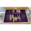 Image 4 : ROGERS NOBILITY WINDSONG SILVER PLATED CUTLERY SET WITH WOODEN CASE