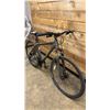 Image 2 : NORTHROCK CTM 21-SPEED BICYCLE