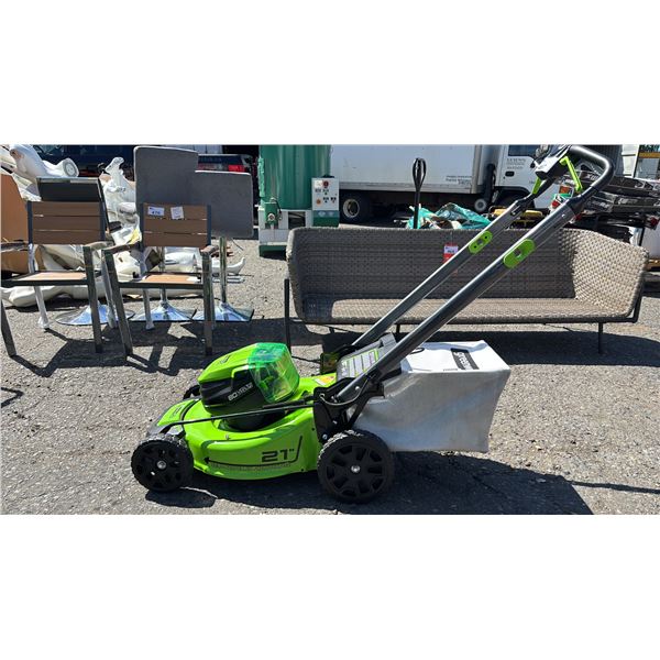 GREENWORKS PRO 80V 21" CORDLESS LAWN MOWER W/GRASS CATCHER BAG *NO BATTERIES/NO CHARGER/WORKING