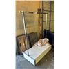 Image 2 : MOBILE CLOTHING RACK WITH STORAGE IN THE BASE