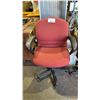 Image 2 : PAIR OF UPHOLSTERED TASK CHAIRS