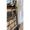 Image 4 : METAL QUEEN SIZE BED FRAME WITH MATTRESS