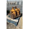 Image 3 : WTR E3018 24" EXCAVATOR BUCKET WITH TEETH