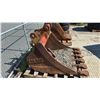 Image 2 : ACCURATE 34" EXCAVATOR BUCKET WITH TEETH BKT-HD-060-3-36H-PTL