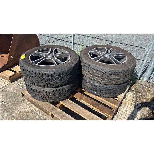 SET OF 4 GENERAL ALTIMAX 365 AW 235/60R18 107H TIRES MOUNTED ON 5 BOLT METAL AKITA RIMS