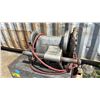 Image 3 : PIPE THREADER & HOIST
