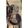 Image 7 : PIPE THREADER & HOIST
