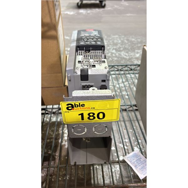 DANFOSS VLT FC102 1.5HP 240V VARIABLE FREQUENCY DRIVE