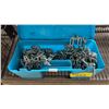 Image 2 : TIRE CHAINS IN BLUE PLASTIC BOX