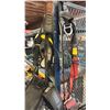 Image 3 : SAFETY HARNESS & SMALL TOOL BAG WITH SHOULDER HARNESS
