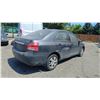 Image 4 : 2007 TOYOTA YARIS, 4 DOOR SEDAN, GREY, VIN JTDBT923771044867,