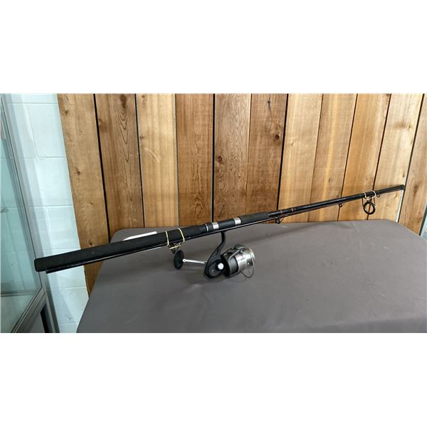 BERKLEY "ROUGH NECK" BIG GAME SPIN FISHING ROD WITH FIN-NOR SPINNING REEL
