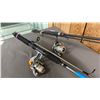 Image 6 : 2 SPINNING RODS WITH SPINNING REELS