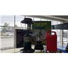 Image 5 : 2 COLEMAN PROPANE CAMPING LANTERNS AND COGHLANS TRI-POD GRILL AND LANTERN HANGER