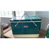 Image 2 : VINTAGE COLEMAN PICINIC COOLER AND WATER JUG
