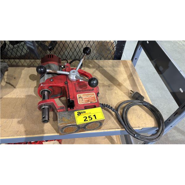 MILKWAUKEE COMPACT MAG DRILL