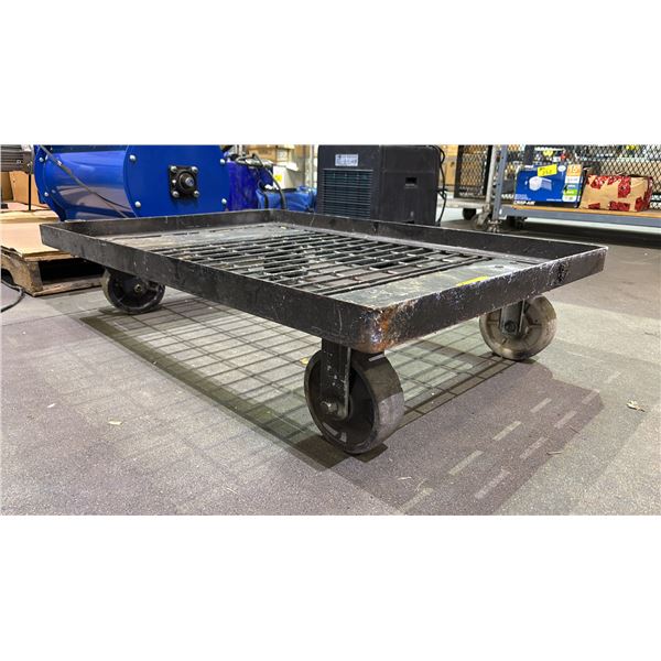 HEAVY DUTY PLATFORM TROLLEY: APPROX 42" X 20"
