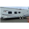 Image 5 : 2011 JAY FLIGHT TRAVEL TRAILER, WHITE, VIN 1UJBJ0BN2B77B0053
