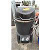 Image 1 : CHAR-BROIL THE BIG EASY TRU-INFRARED PROPANE 3-IN-1 SMOKER, ROASTER 7 GRILL