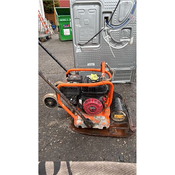 PATRON GAS POWERED PLATE COMPACTOR