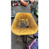 Image 2 : YELLOW WHEEL BARROW
