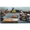 Image 4 : LARGE GROUP OF ASSORTED VINTAGE WOODWORKERS TOOLS