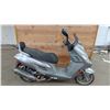 Image 1 : 2009 KYMCO FROST 200I, OPEN SCOOTER GREY, VIN RFBT9H15X9B280106,