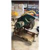 Image 3 : MAKITA 12" CUT-OFF SAW