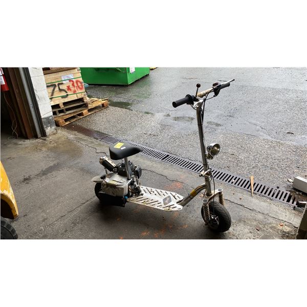 FORMULA X GAS POWERED SCOOTER