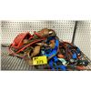 Image 1 : COLLECTION OF ASSORTED RATCHET TIE-DOWN STRAPS