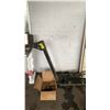 Image 1 : YAKIMA HITCH-MOUNTED BIKE RACK