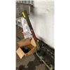 Image 3 : YAKIMA HITCH-MOUNTED BIKE RACK