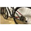 Image 5 : DEVINCI BLACK 10 SPEED MOUNTAIN BIKE