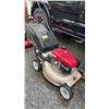 Image 3 : HONDA GAS POWERED LAWN MOWER ( WORKING CONDITION UNKNOWN)