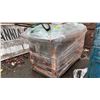 Image 1 : WOODEN TABLE WITH BIG FISHNET AND FLOATERS