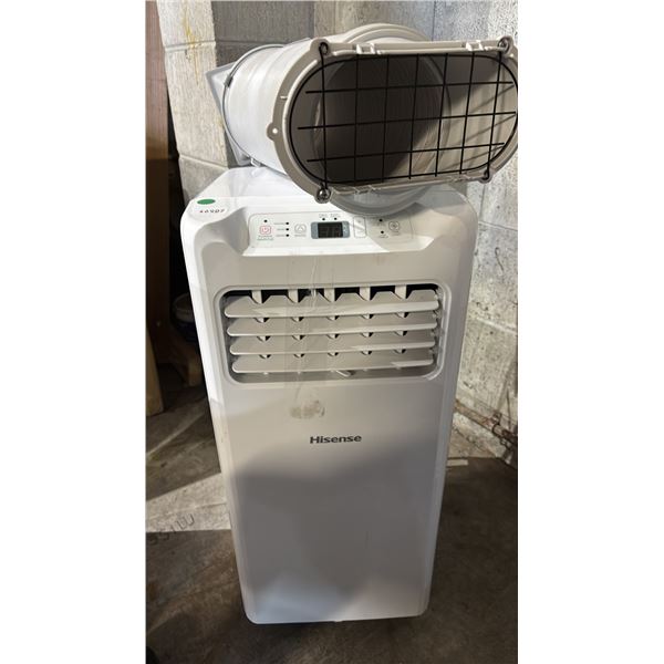 HISENSE 5500 BTU PORTABLE AIR CONDITIONER WITH HOSE & REMOTE