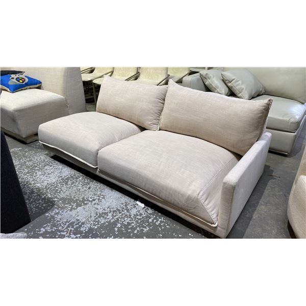 MOES SECTIONAL PIECE WITH CUSHIONS