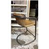 Image 3 : COUNTER HEIGHT CHAIR
