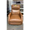 Image 3 : LEATHER MANUAL RECLINER